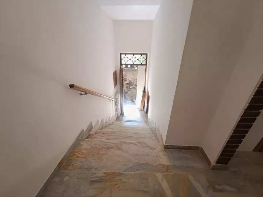 Immagine 22 di Appartamento in vendita  a Passignano Sul Trasimeno