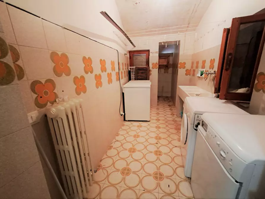 Immagine 23 di Appartamento in vendita  a Passignano Sul Trasimeno