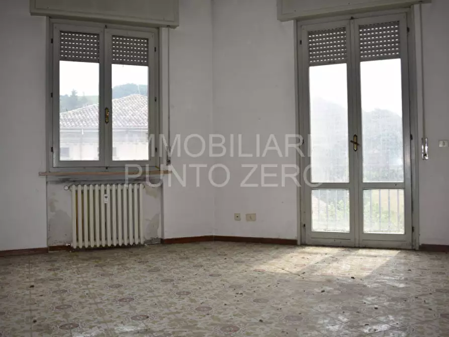 Immagine 3 di Appartamento in vendita  in Via Roma a Pellegrino Parmense