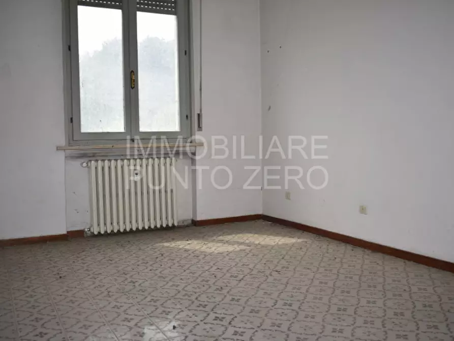 Immagine 6 di Appartamento in vendita  in Via Roma a Pellegrino Parmense