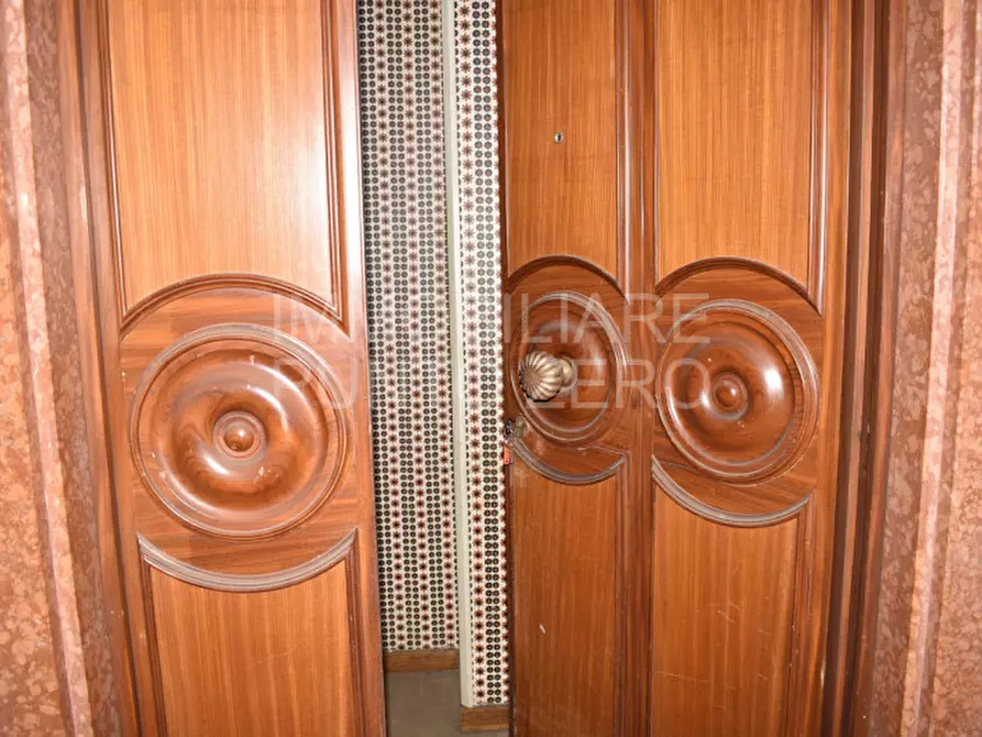 Immagine 2 di Appartamento in vendita  in Piazza Lorenzo Berzieri a Salsomaggiore Terme