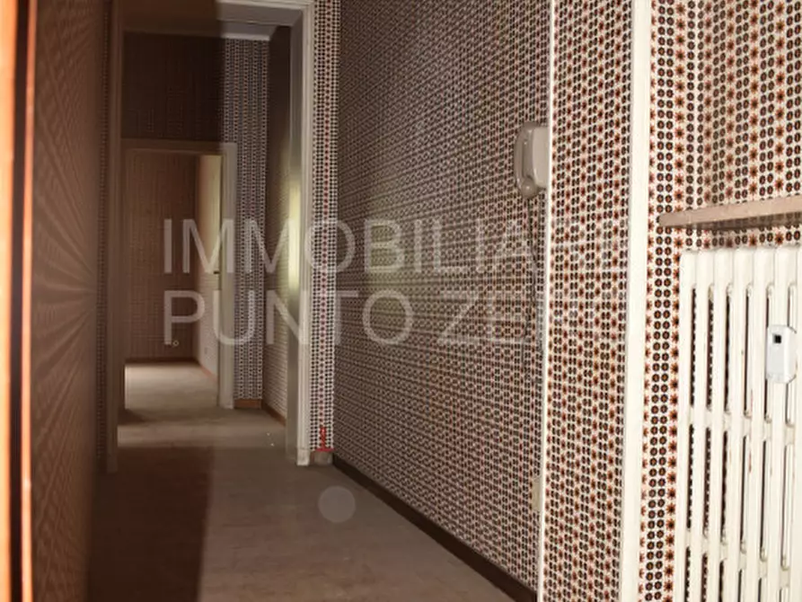 Immagine 3 di Appartamento in vendita  in Piazza Lorenzo Berzieri a Salsomaggiore Terme