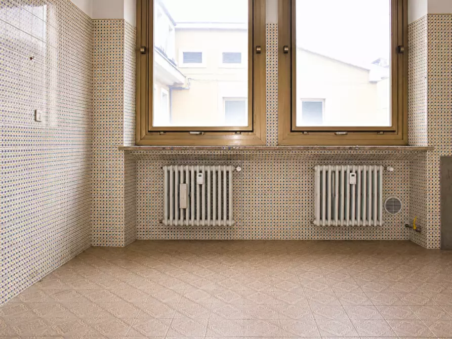 Immagine 9 di Appartamento in vendita  in Piazza Lorenzo Berzieri a Salsomaggiore Terme