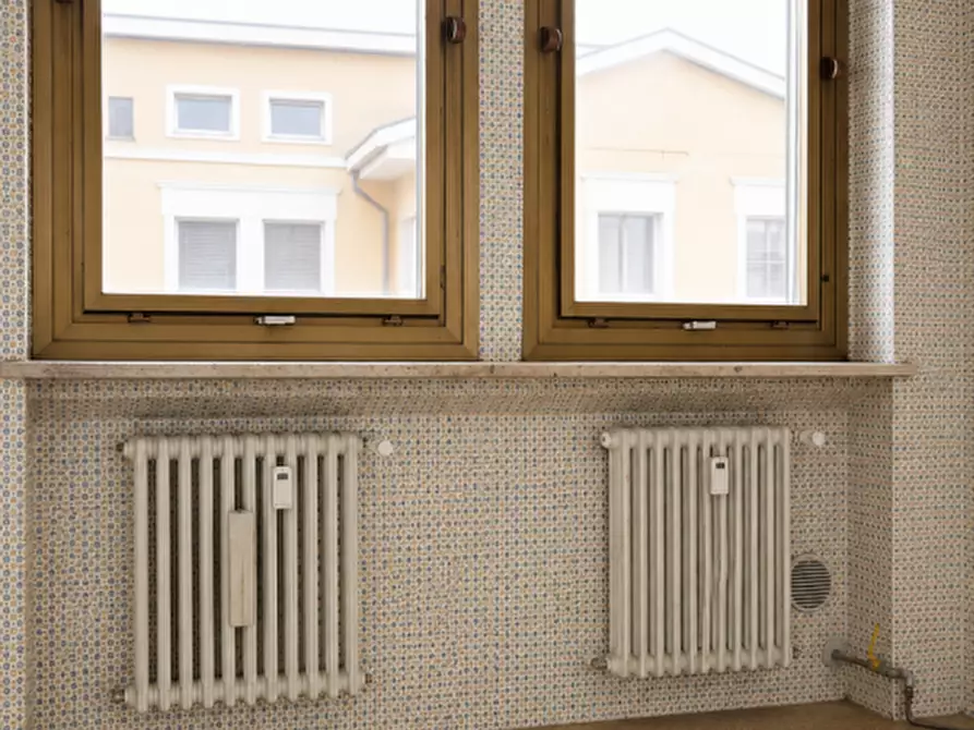 Immagine 11 di Appartamento in vendita  in Piazza Lorenzo Berzieri a Salsomaggiore Terme