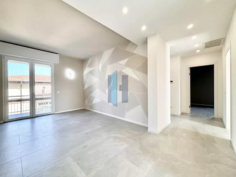 Immagine 2 di Appartamento in vendita  in Via Fratelli Anderloni a Brescia