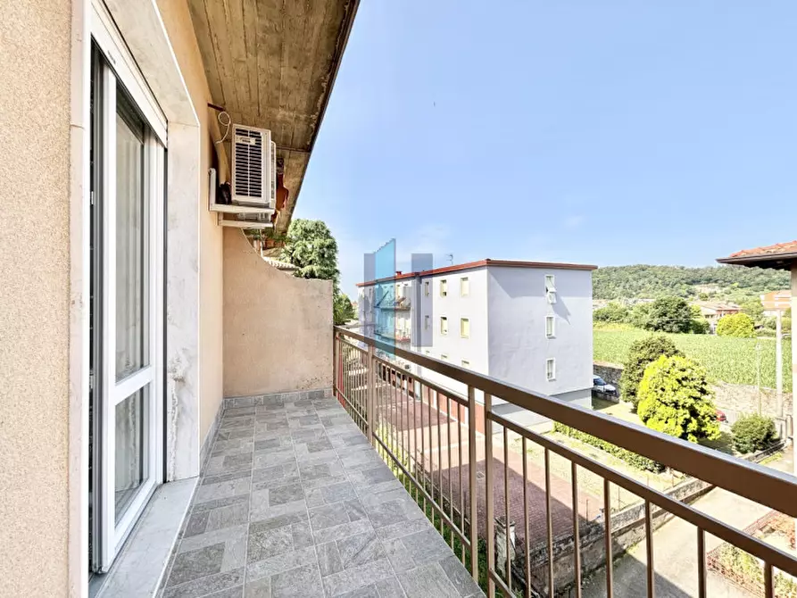 Immagine 3 di Appartamento in vendita  in Via Fratelli Anderloni a Brescia