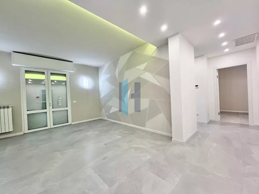 Immagine 4 di Appartamento in vendita  in Via Fratelli Anderloni a Brescia