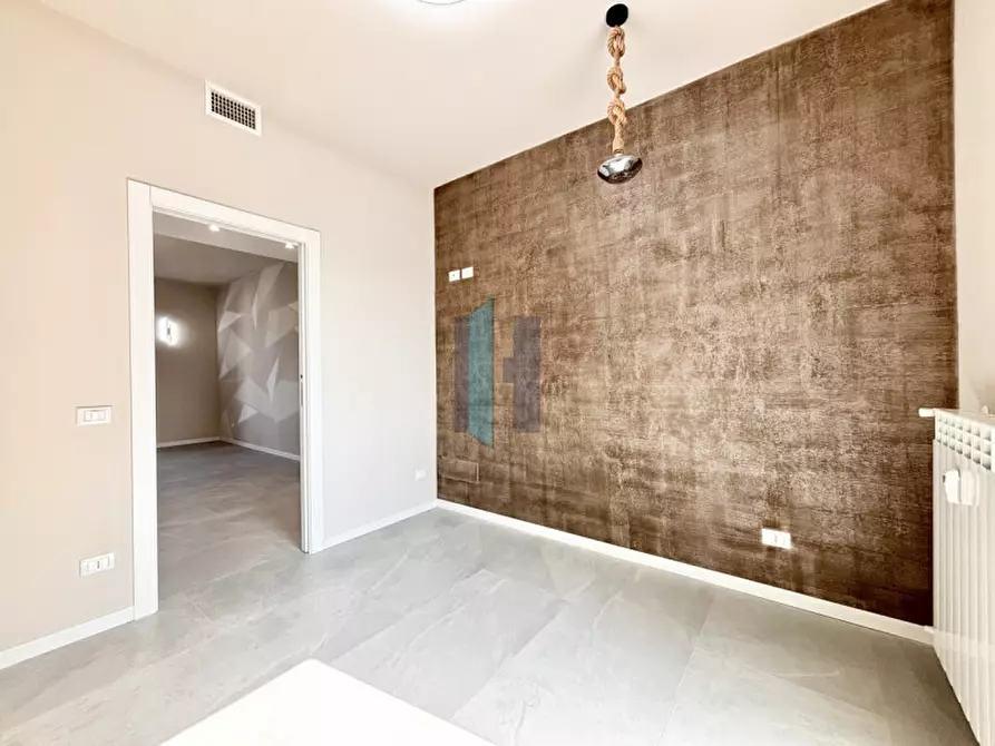 Immagine 6 di Appartamento in vendita  in Via Fratelli Anderloni a Brescia