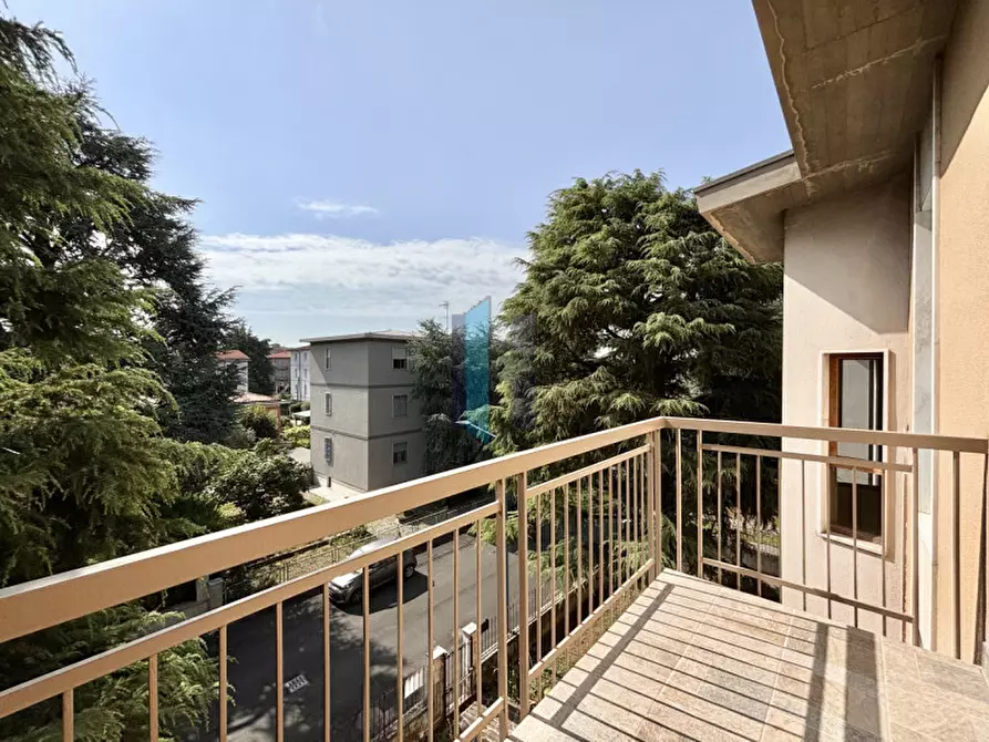 Immagine 10 di Appartamento in vendita  in Via Fratelli Anderloni a Brescia