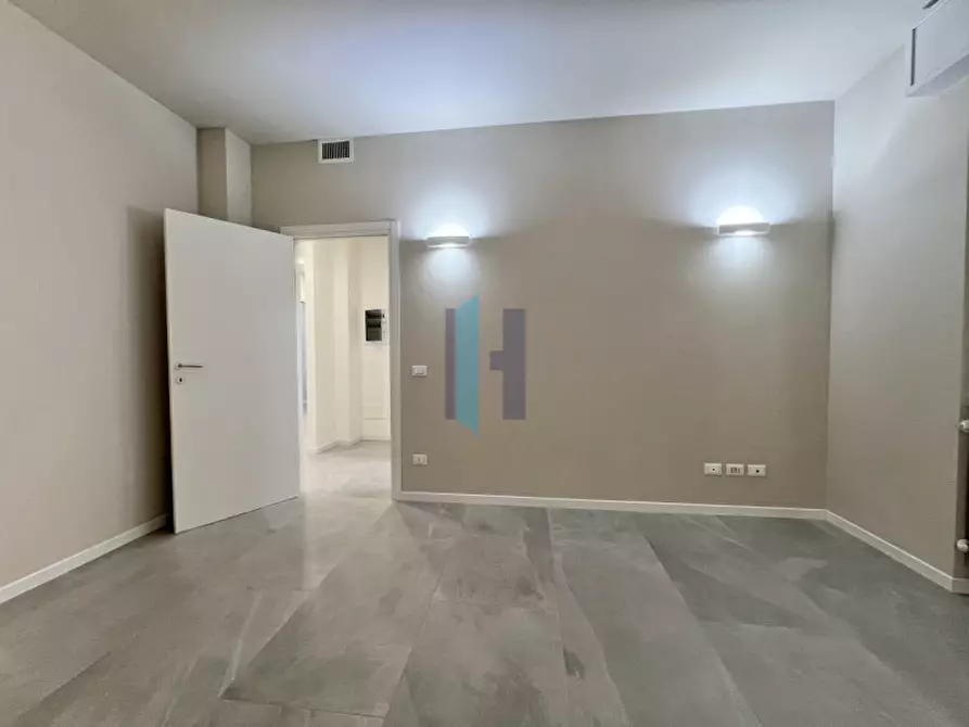 Immagine 13 di Appartamento in vendita  in Via Fratelli Anderloni a Brescia