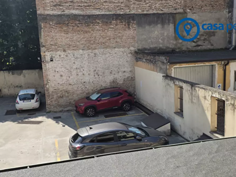 Immagine 18 di Appartamento in affitto  in via Oberdan, 12 a Rovigo
