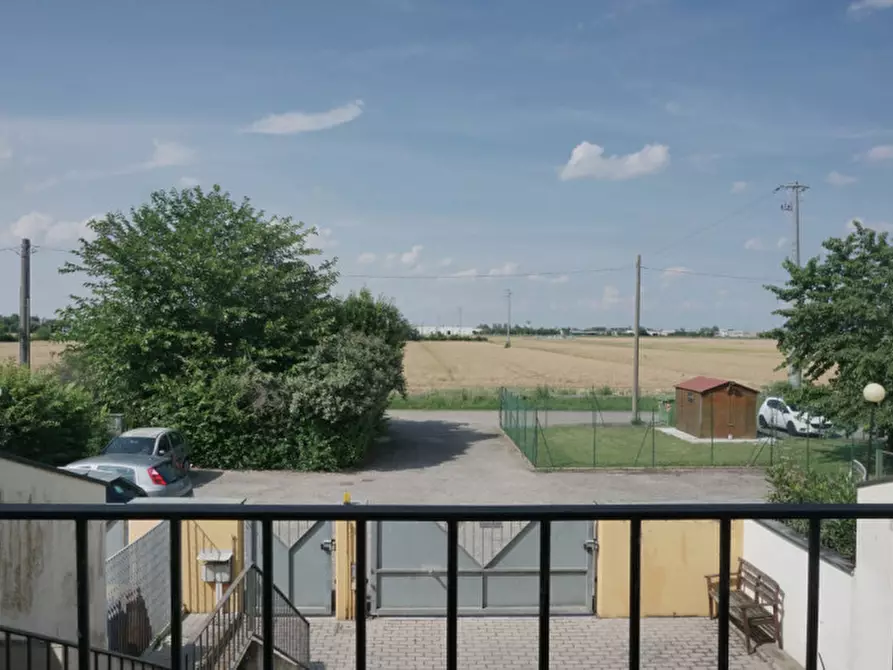 Immagine 33 di Villetta a schiera in vendita  in Via COLORNO a Parma