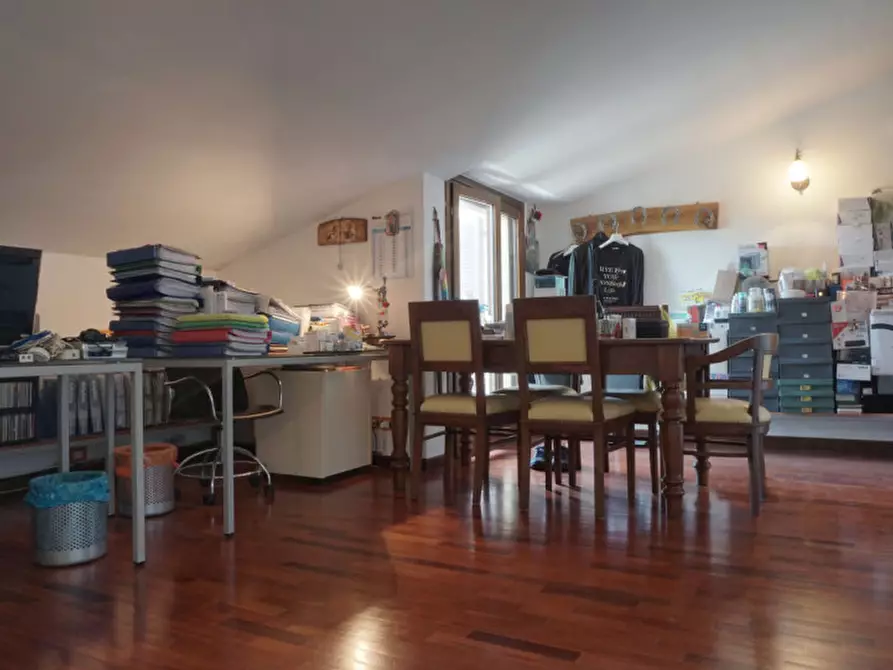 Immagine 41 di Villetta a schiera in vendita  in Via COLORNO a Parma