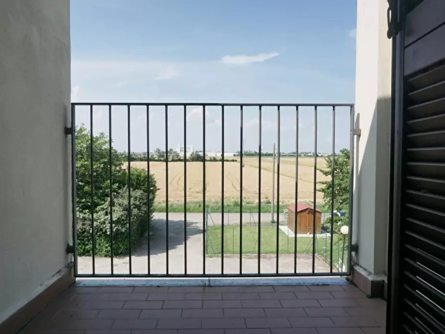 Immagine 42 di Villetta a schiera in vendita  in Via COLORNO a Parma