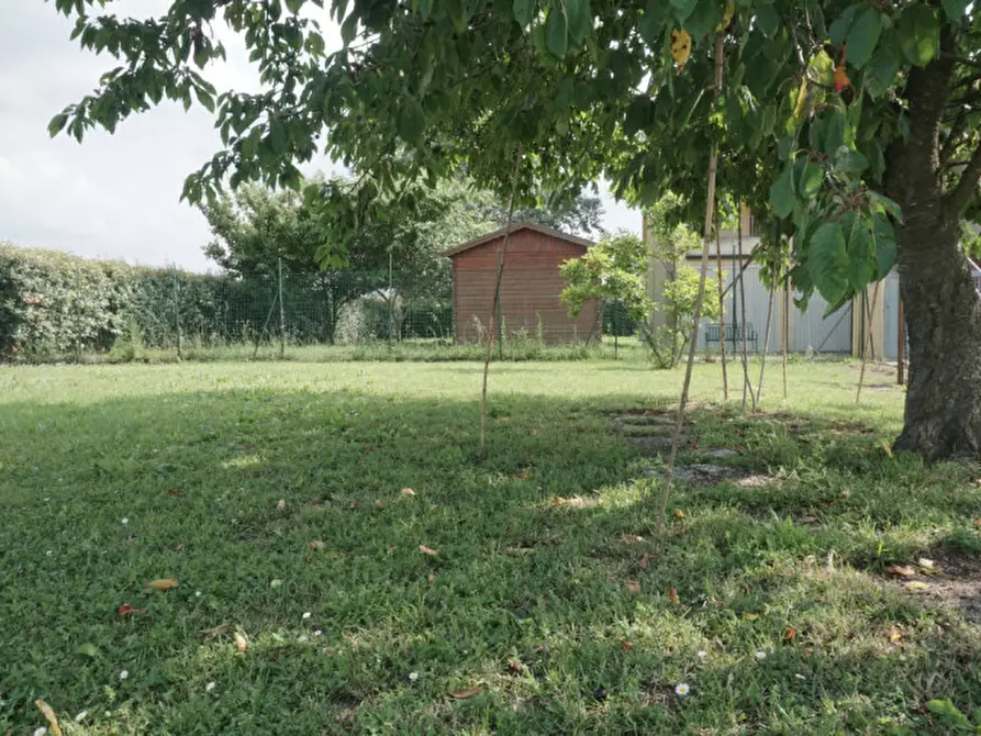 Immagine 49 di Villetta a schiera in vendita  in Via COLORNO a Parma