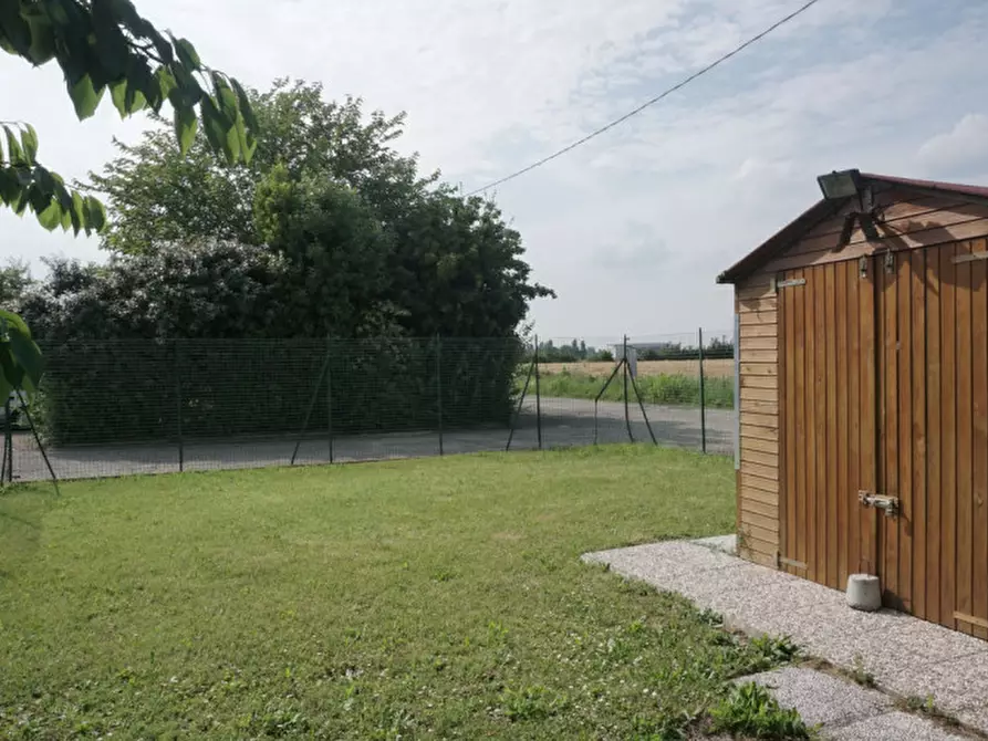 Immagine 50 di Villetta a schiera in vendita  in Via COLORNO a Parma