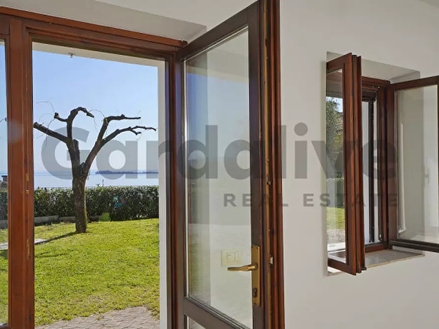 Immagine 6 di Appartamento in vendita  in Via del Portizzolo, 15 a Gardone Riviera