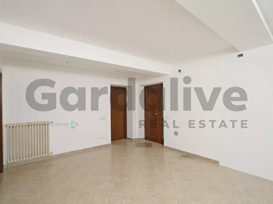 Immagine 7 di Appartamento in vendita  in Via del Portizzolo, 15 a Gardone Riviera