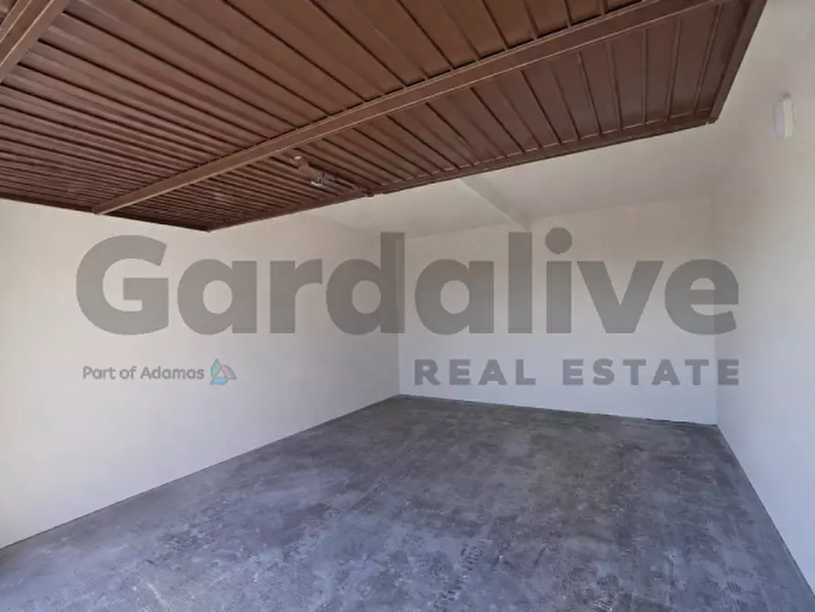 Immagine 16 di Appartamento in vendita  in Via del Portizzolo, 15 a Gardone Riviera