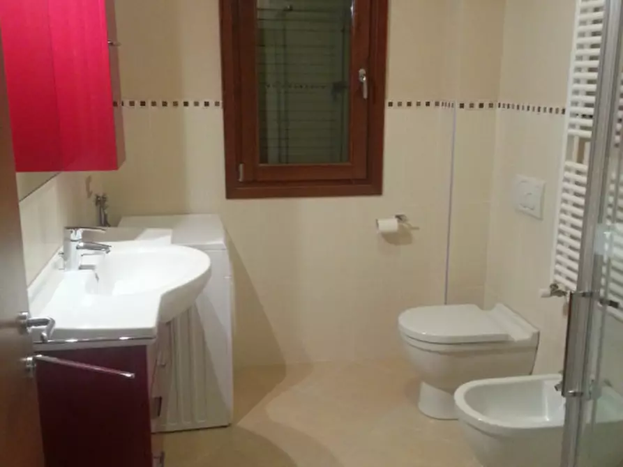 Immagine 5 di Casa bifamiliare in vendita  in strada vaciglio centro a Modena