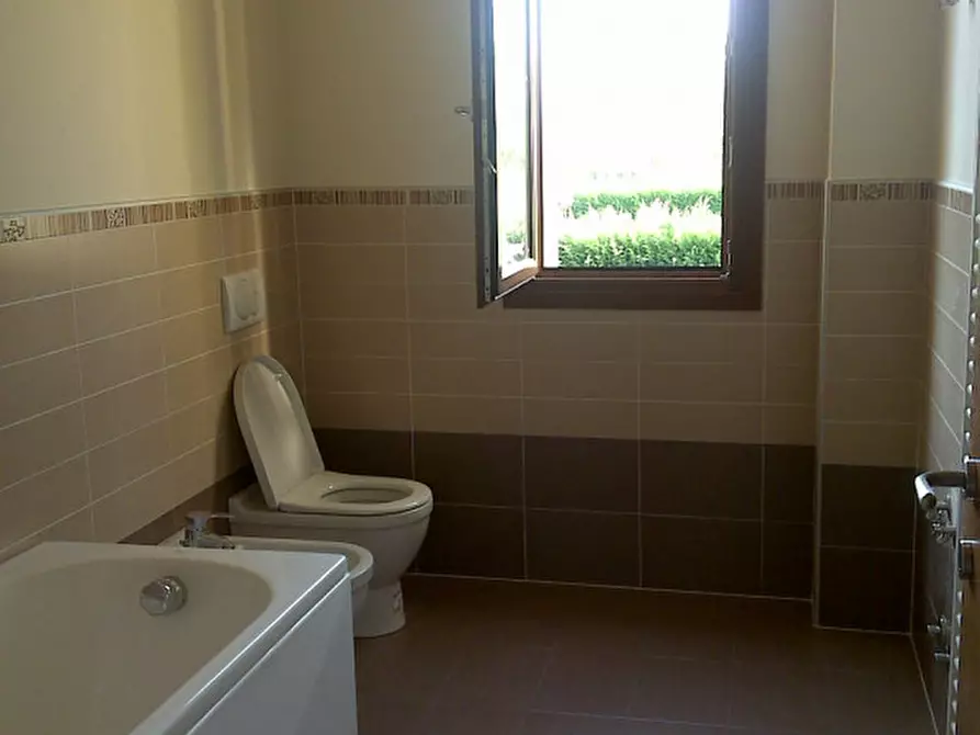 Immagine 14 di Casa bifamiliare in vendita  in strada vaciglio centro a Modena