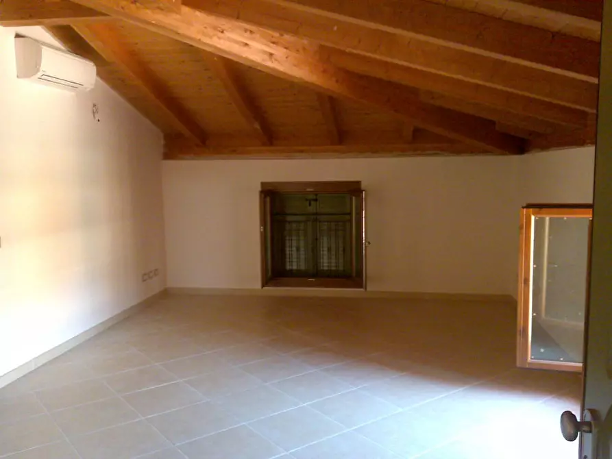 Immagine 16 di Casa bifamiliare in vendita  in strada vaciglio centro a Modena