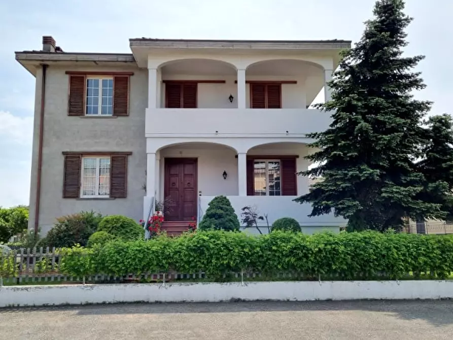Immagine 2 di Villa in vendita  in Via Enrico Fermi a Alseno
