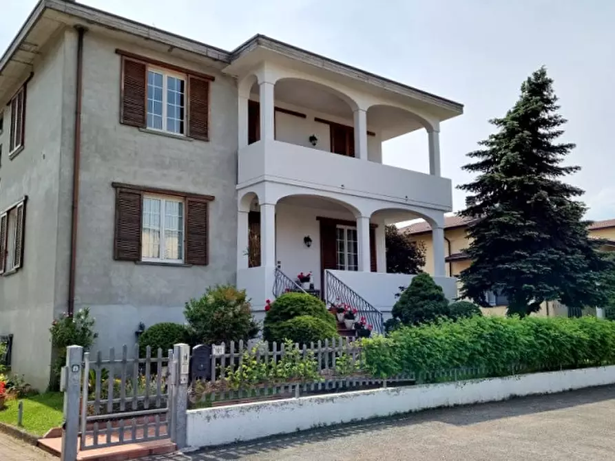 Immagine 3 di Villa in vendita  in Via Enrico Fermi a Alseno
