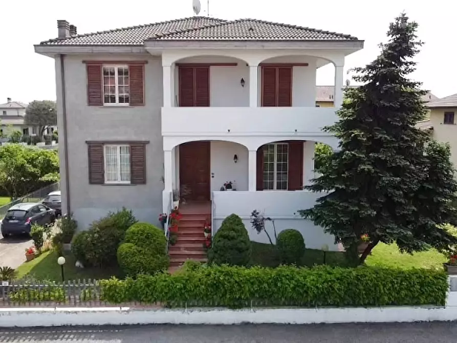 Immagine 5 di Villa in vendita  in Via Enrico Fermi a Alseno