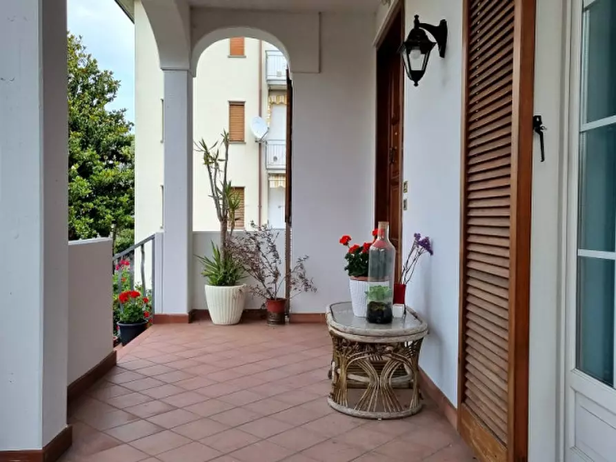 Immagine 10 di Villa in vendita  in Via Enrico Fermi a Alseno