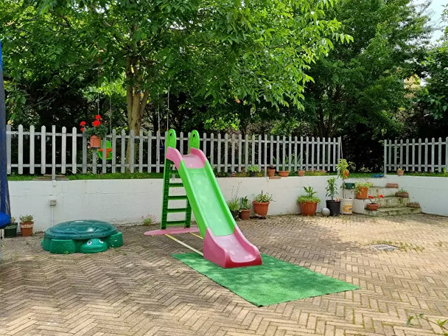 Immagine 37 di Villa in vendita  in Via Enrico Fermi a Alseno