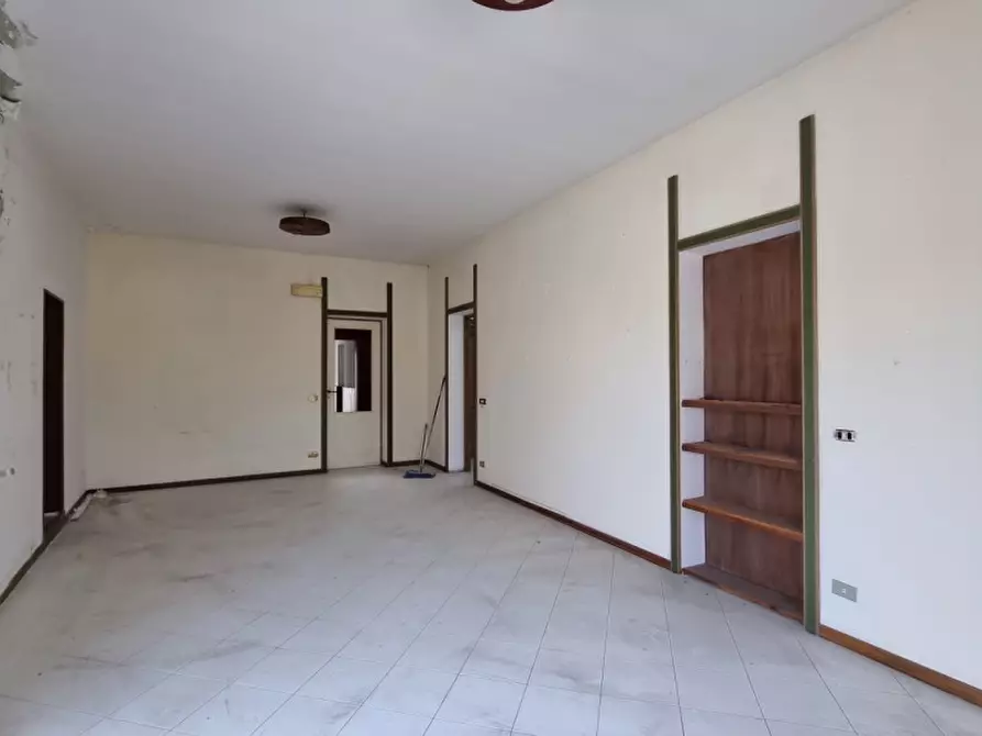 Immagine 33 di Palazzo in vendita  in piazza san sebastiano a Barcellona Pozzo Di Gotto