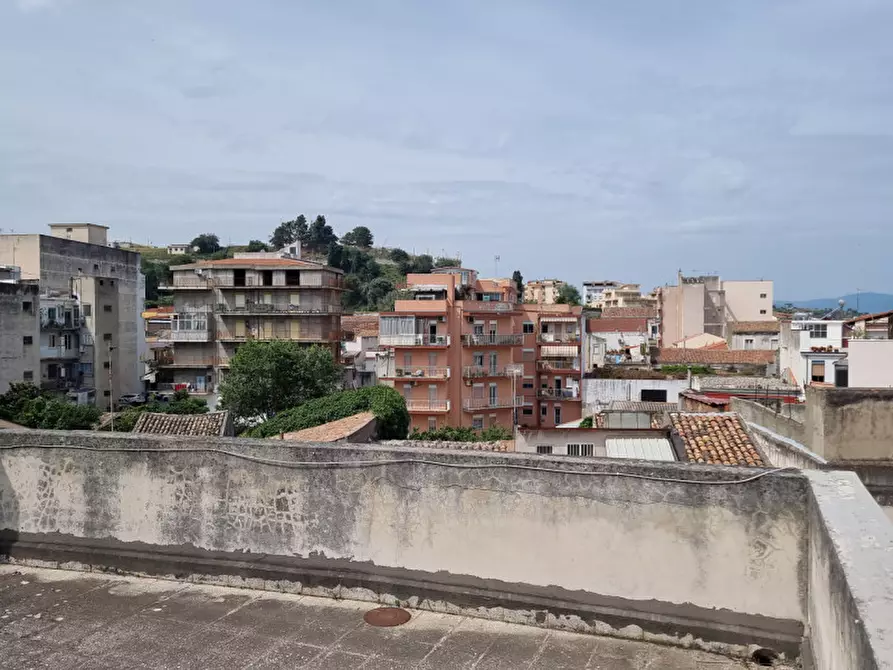 Immagine 41 di Palazzo in vendita  in piazza san sebastiano a Barcellona Pozzo Di Gotto