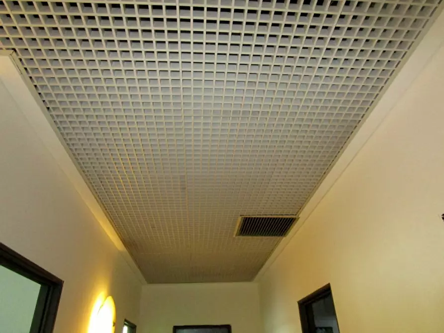 Immagine 15 di Ufficio in affitto  in via europa a Monticello Conte Otto