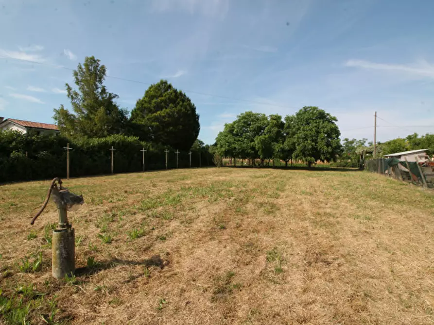 Immagine 13 di Terreno in vendita  in Via Isiata a San Donà Di Piave