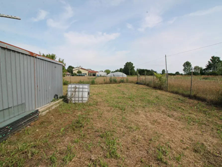 Immagine 15 di Terreno in vendita  in Via Isiata a San Donà Di Piave