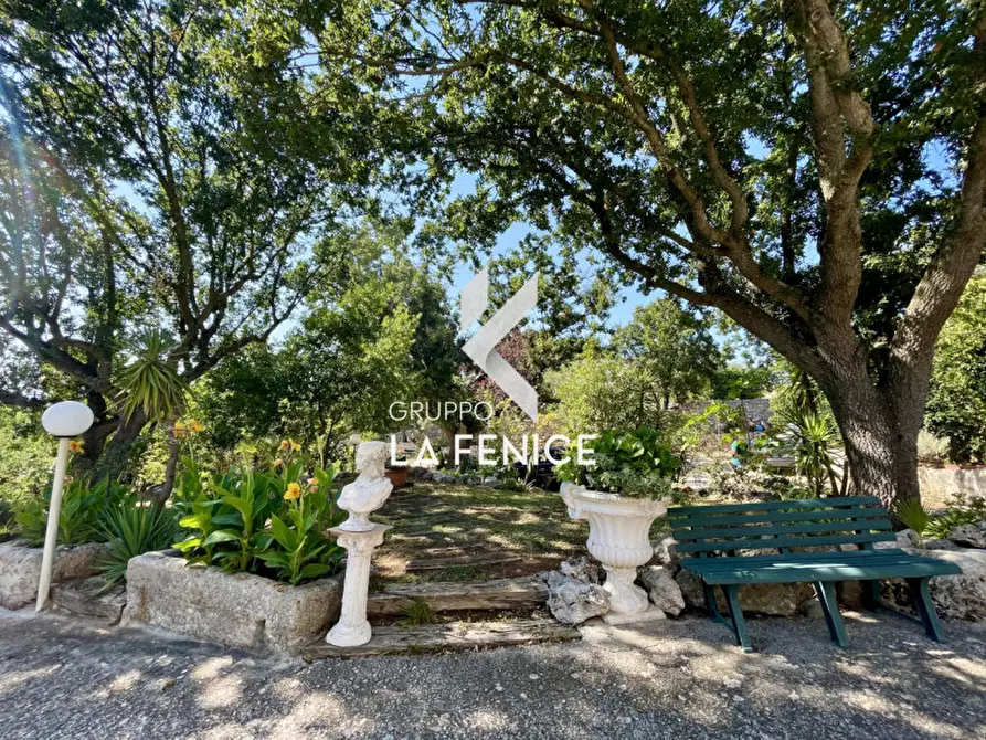 Immagine 8 di Villa in vendita  in viale arsilio 89 a Fasano