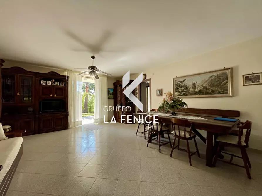 Immagine 24 di Villa in vendita  in viale arsilio 89 a Fasano