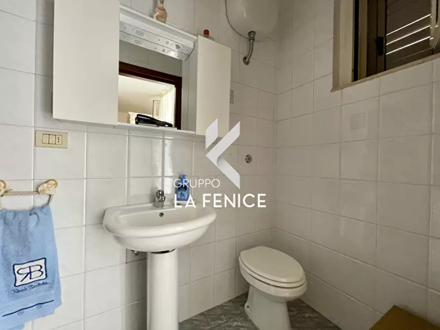 Immagine 29 di Villa in vendita  in viale arsilio 89 a Fasano