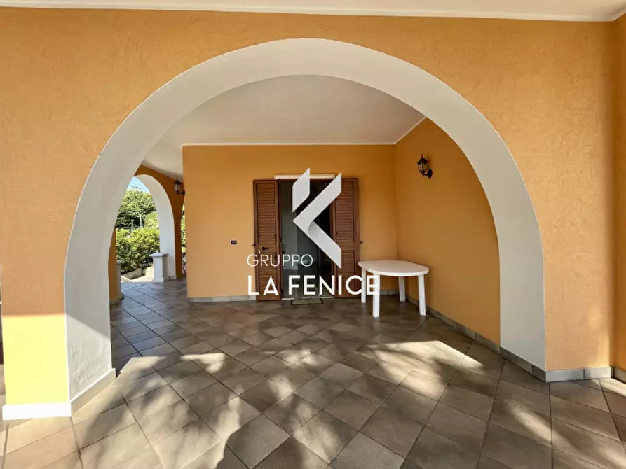 Immagine 41 di Villa in vendita  in viale arsilio 89 a Fasano