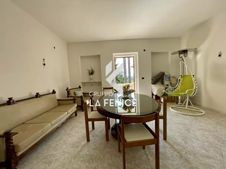 Immagine 49 di Villa in vendita  in viale arsilio 89 a Fasano