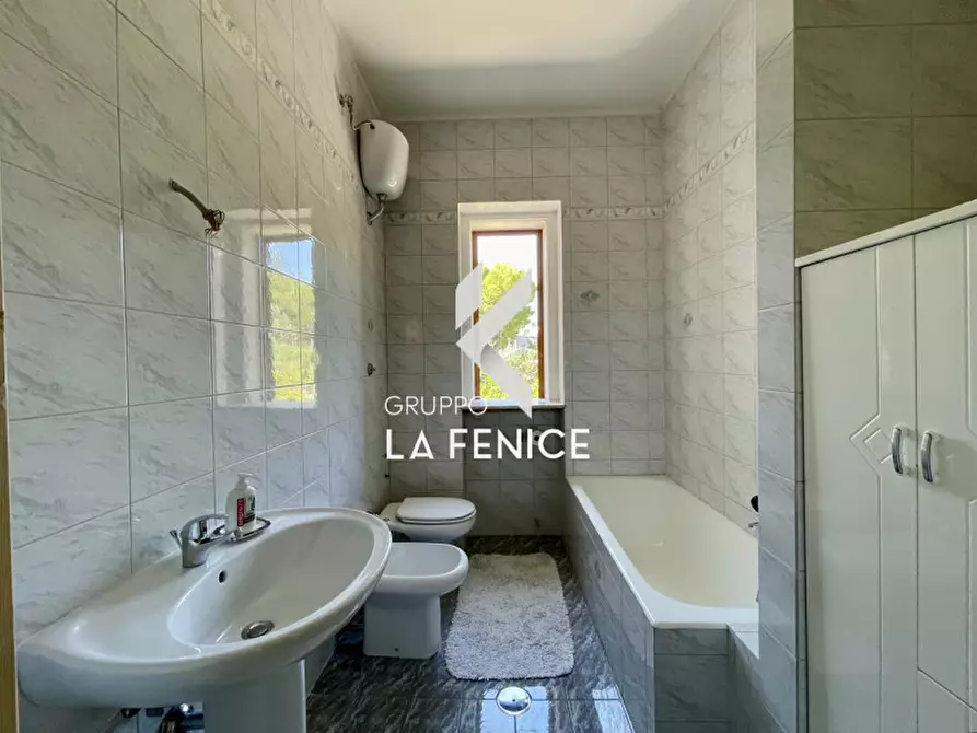 Immagine 65 di Villa in vendita  in viale arsilio 89 a Fasano