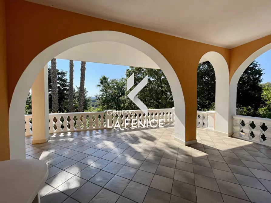 Immagine 97 di Villa in vendita  in viale arsilio 89 a Fasano