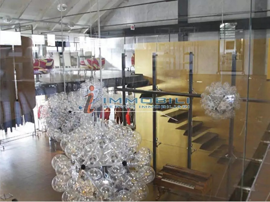 Immagine 20 di Laboratorio in vendita  in VIA CANDIANI GIUSEPPE a Milano