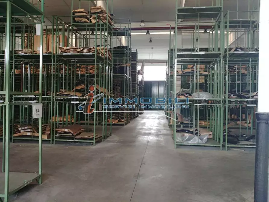 Immagine 15 di Attività commerciale in vendita  in VIA STAFFORA a Opera