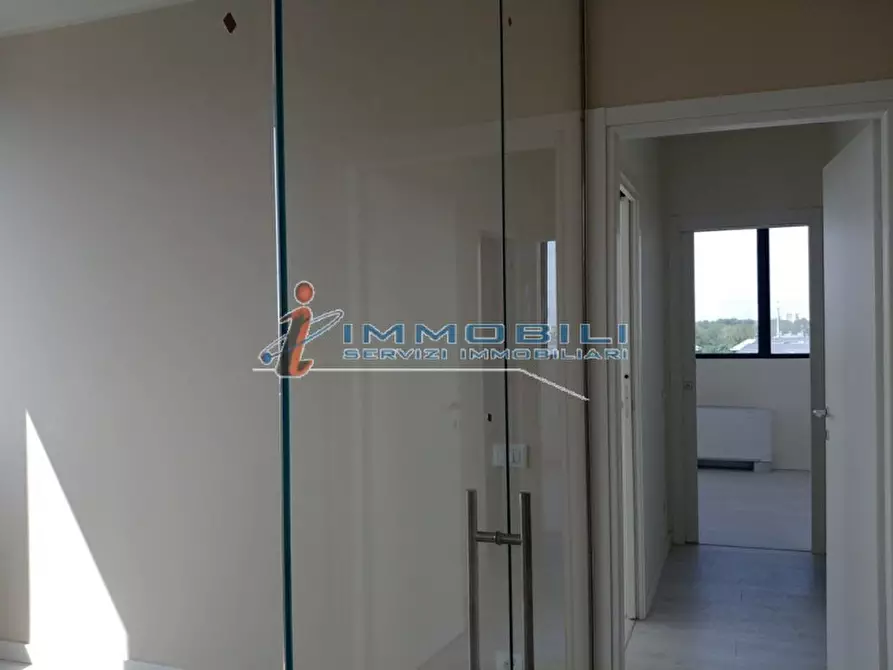 Immagine 16 di Attività commerciale in vendita  in VIA MUZIO ATTENDOLO SFORZA a Milano