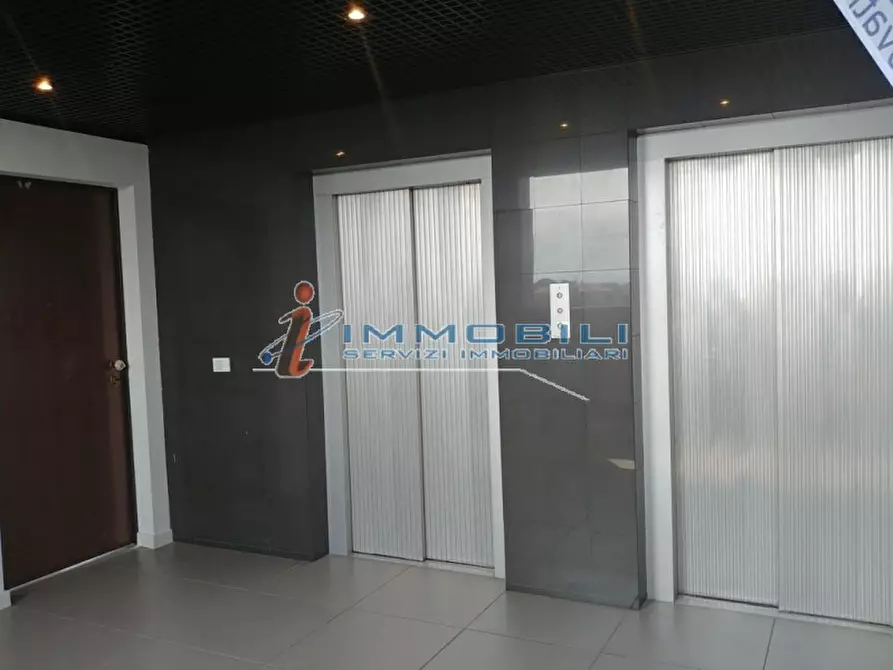 Immagine 20 di Attività commerciale in vendita  in VIA MUZIO ATTENDOLO SFORZA a Milano