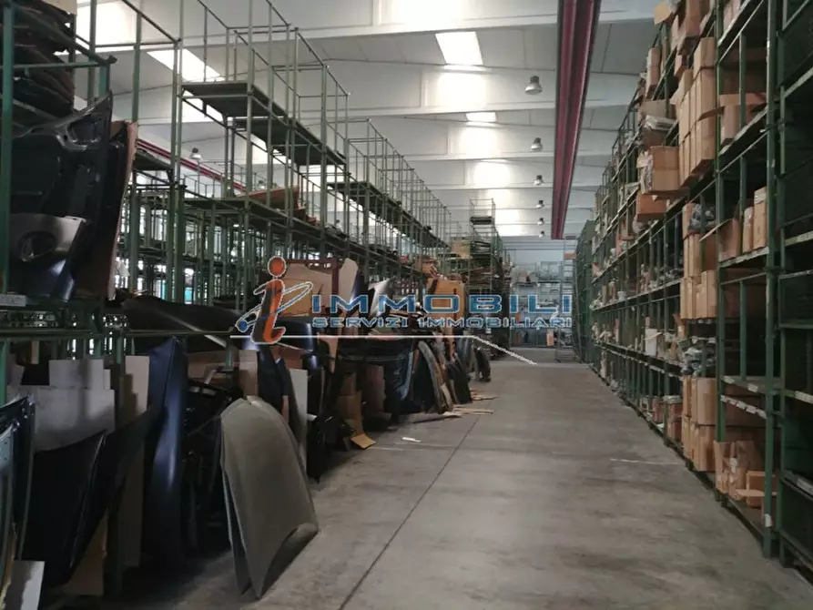 Immagine 18 di Capannone industriale in vendita  in VIA STAFFORA a Opera