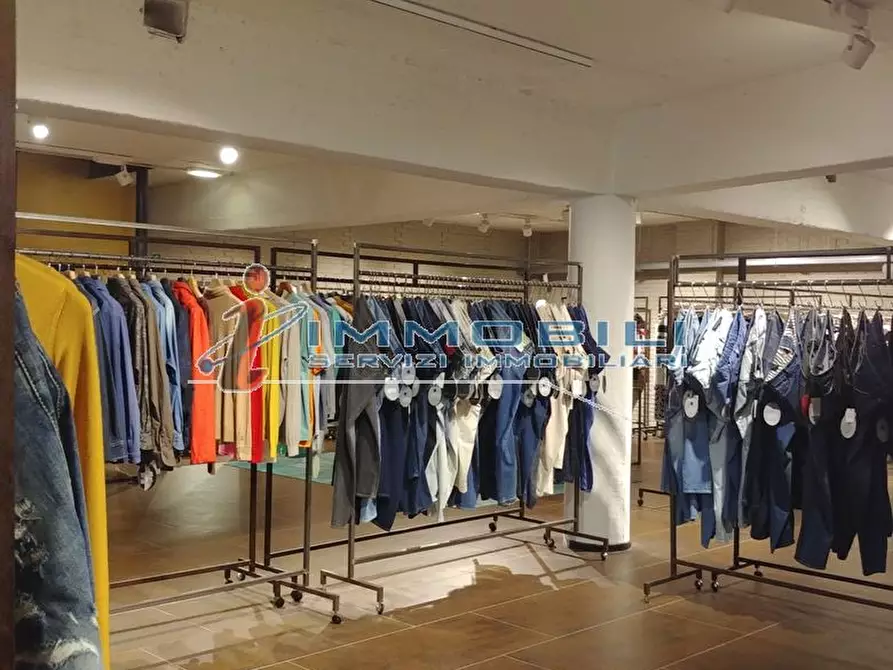 Immagine 7 di Capannone industriale in vendita  in VIA CANDIANI GIUSEPPE a Milano