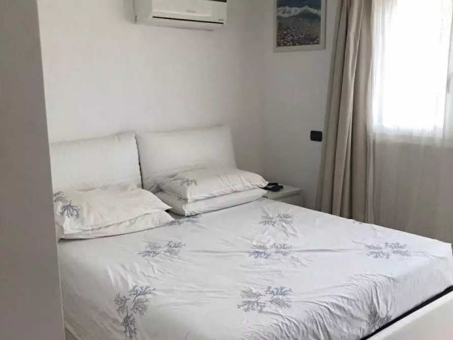 Immagine 15 di Appartamento in affitto  in Via Vico Consorti a Roma